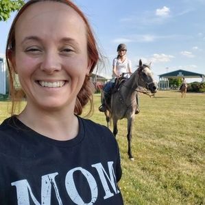 Meet your Posher, Cayla